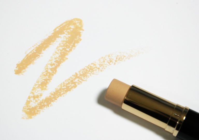 Comment choisir son fond de teint correspondant à sa teinte de peau ?