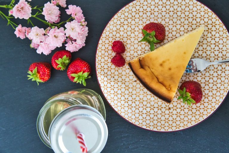 Succombez à la fraîcheur de l’été le cheesecake fraise :